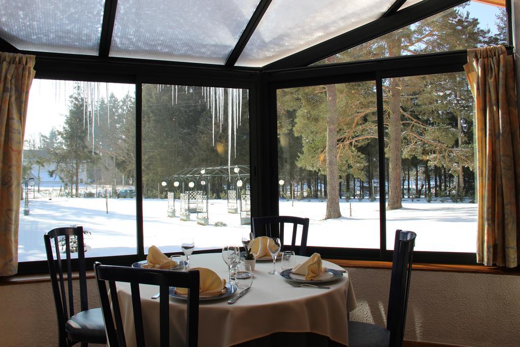 Hotel Restaurant Logis La Meridienne Anglards de Saint Flour Exterior photo